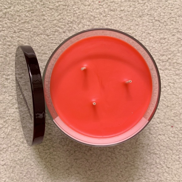 BBW Vampire Blood candle - Picture 3 of 4